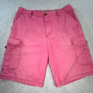 IZOD Saltwater Cargo Shorts Mens 32 Pink Cotton Relaxed Fit Utility 6-Pocket